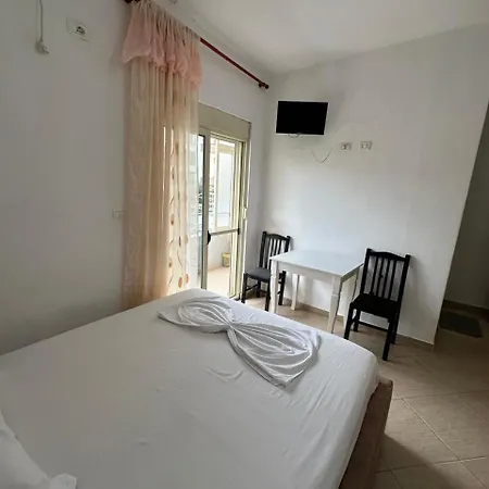 Amarildo 招待所 *